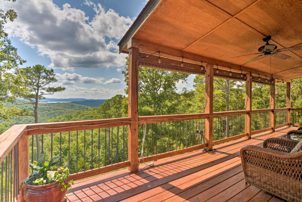Spacious Log Cabin With Fire Pit And Game Room! Eureka Springs Exterior foto