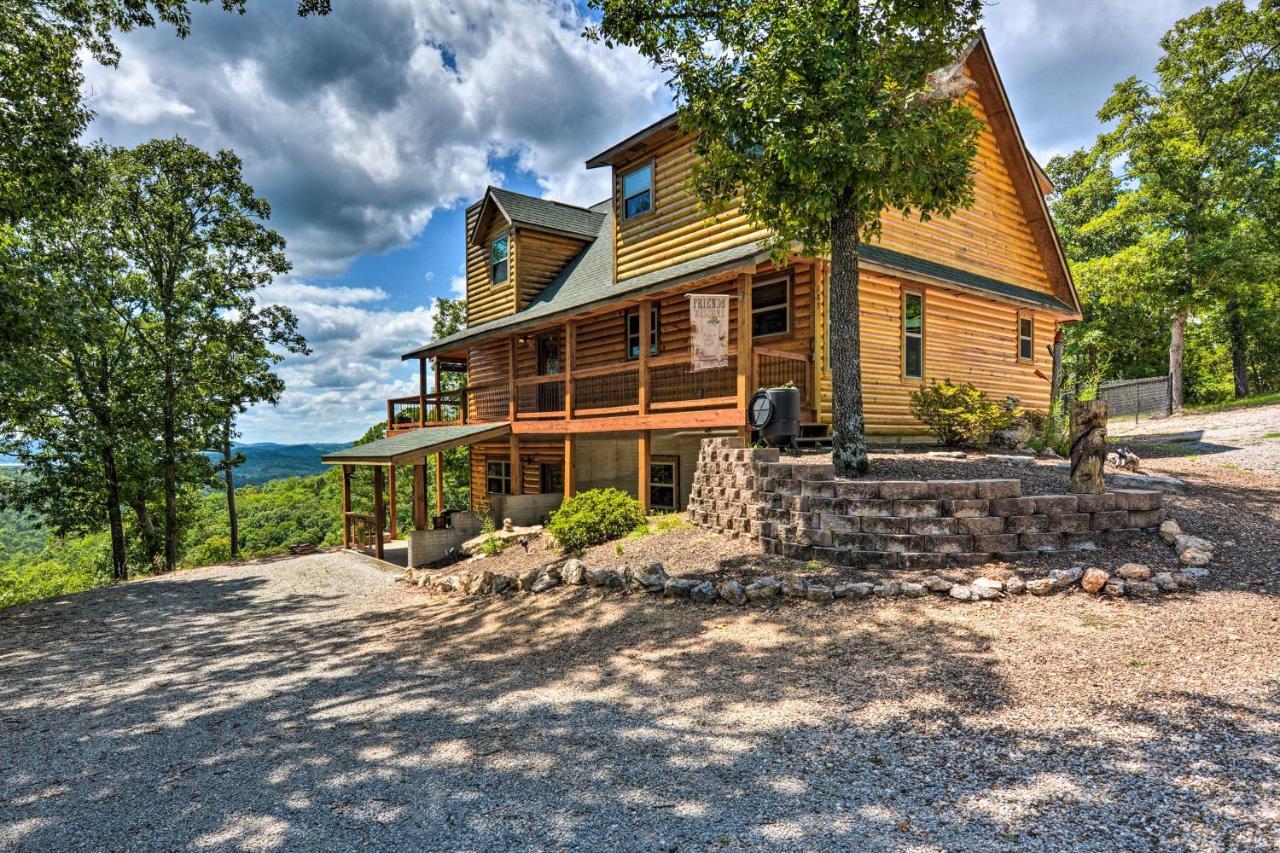 Spacious Log Cabin With Fire Pit And Game Room! Eureka Springs Exterior foto